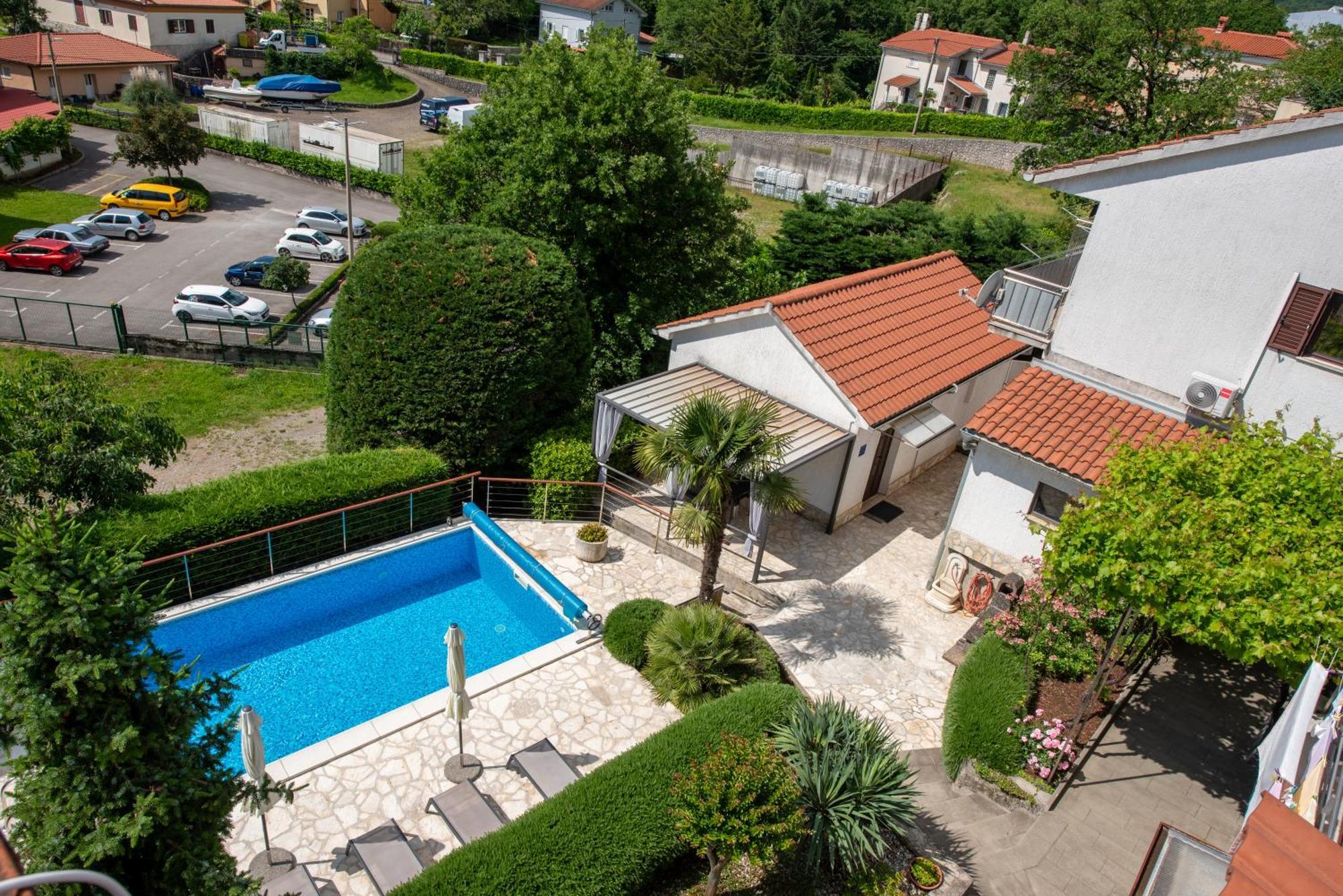 Apartments Dorijan With Pool Matulji Bagian luar foto