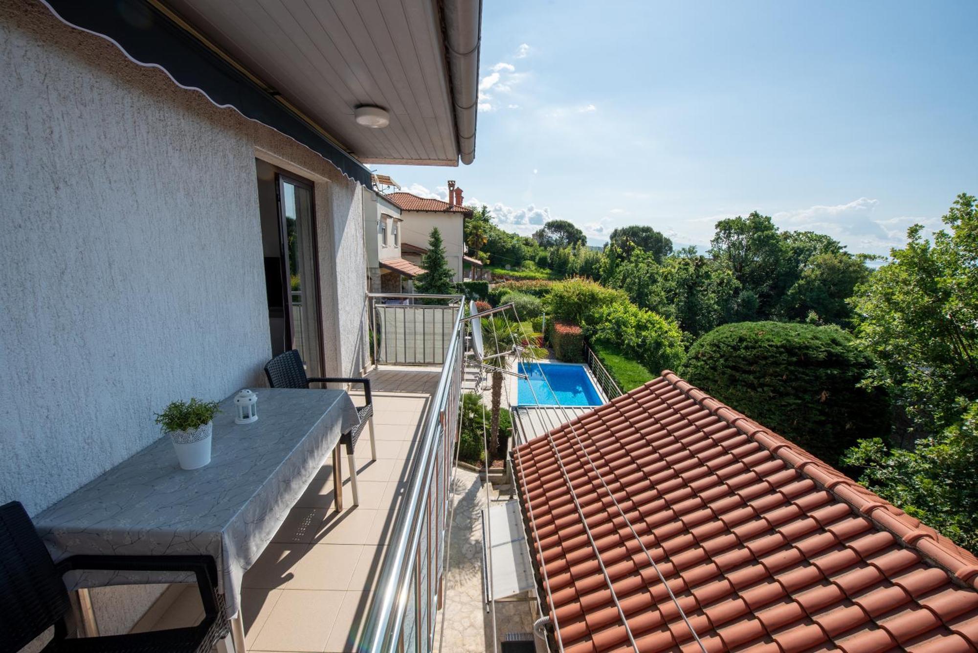 Apartments Dorijan With Pool Matulji Bagian luar foto